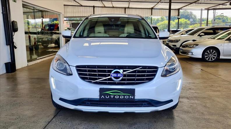 VOLVO XC60 2.0 T5 Dynamic FWD Turbo