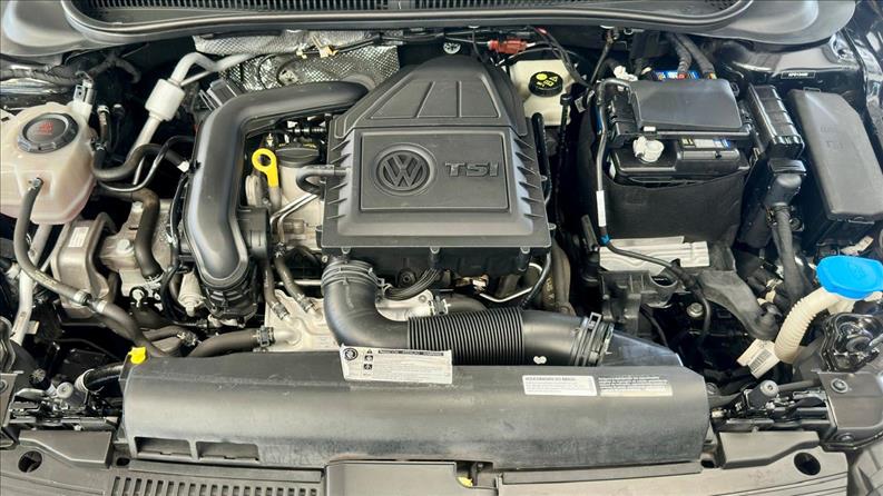 VOLKSWAGEN POLO 1.0 200 TSI Highline