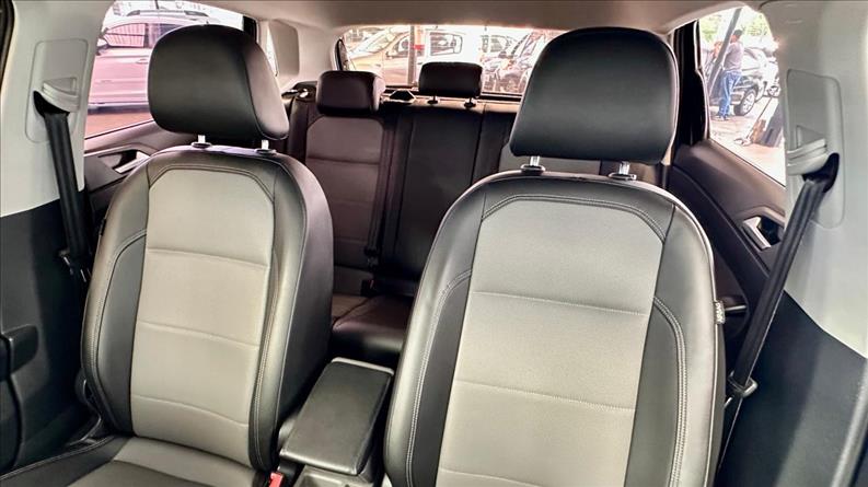 VOLKSWAGEN POLO 1.0 200 TSI Highline