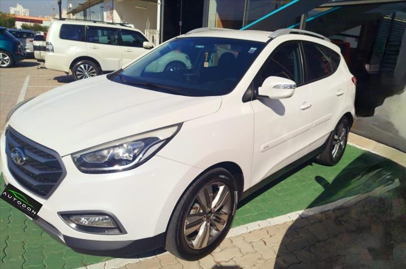 HYUNDAI IX35 2.0 MPFI 16V HYUNDAI IX35 2.0 MPFI 16V