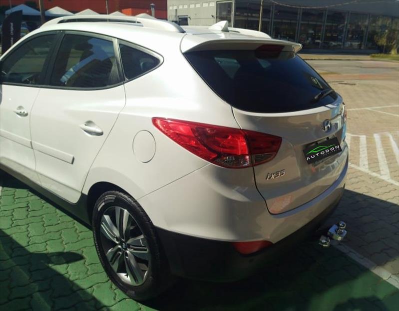 HYUNDAI IX35 2.0 MPFI 16V HYUNDAI IX35 2.0 MPFI 16V
