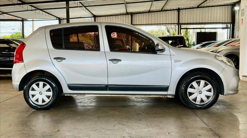 RENAULT SANDERO 1.0 Expression 16V RENAULT SANDERO 1.0 Expression 16V