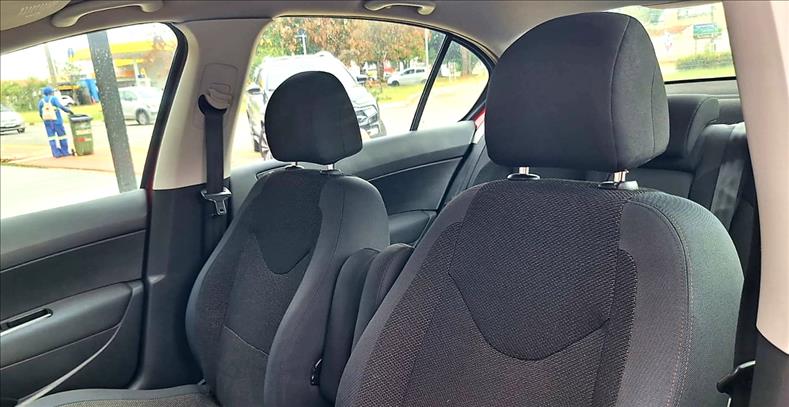 PEUGEOT 408 2.0 Allure 16V