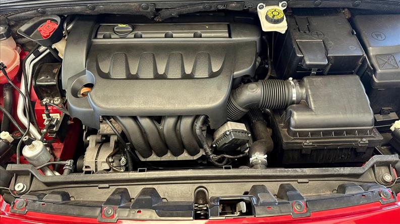 PEUGEOT 408 2.0 Allure 16V