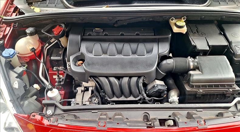 PEUGEOT 408 2.0 Allure 16V