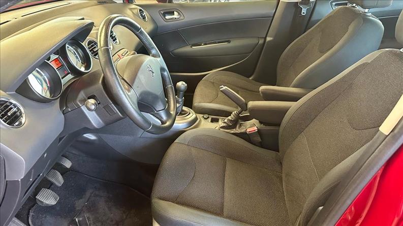 PEUGEOT 408 2.0 Allure 16V