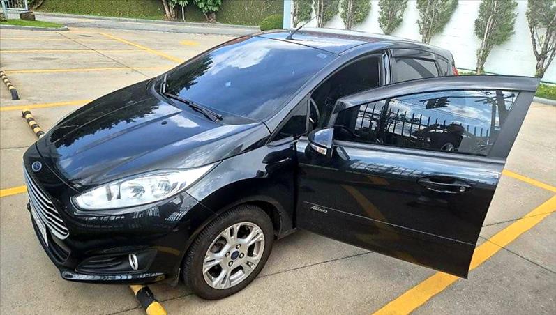 FORD FIESTA 1.6 SE Sedan 16V Auto