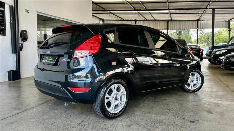 FORD FIESTA 1.6 SE Hatch 16V