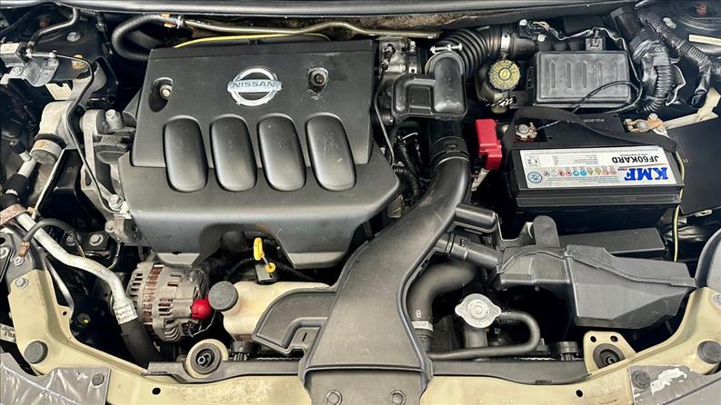 NISSAN LIVINA 1.8 SL 16V
