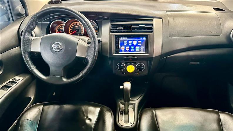 NISSAN LIVINA 1.8 SL 16V