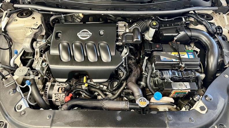 NISSAN SENTRA 2.0 SV 16V NISSAN SENTRA 2.0 SV 16V