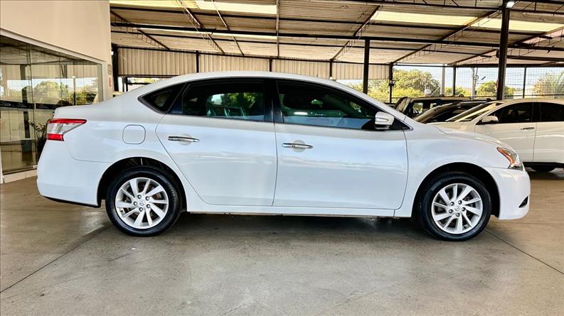NISSAN SENTRA 2.0 SV 16V NISSAN SENTRA 2.0 SV 16V