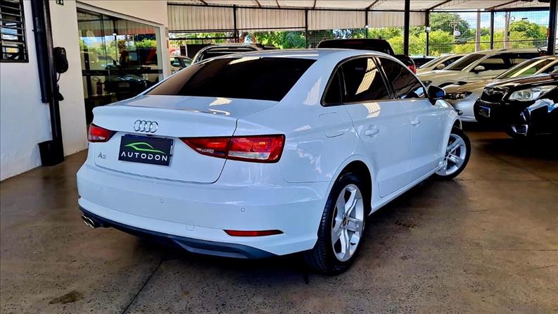 AUDI A3 1.4 TFSI Sedan Prestige Plus
