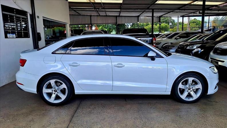 AUDI A3 1.4 TFSI Sedan Prestige Plus