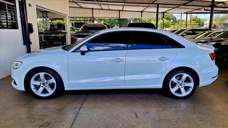 AUDI A3 1.4 TFSI Sedan Prestige Plus