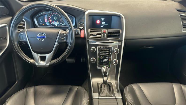 VOLVO XC60 2.0 T5 RD Turbo VOLVO XC60 2.0 T5 RD Turbo