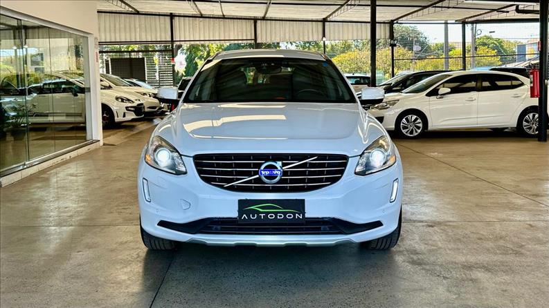 VOLVO XC60 2.0 T5 Dynamic FWD Turbo
