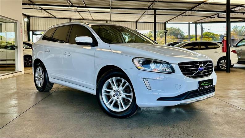 VOLVO XC60 2.0 T5 Dynamic FWD Turbo