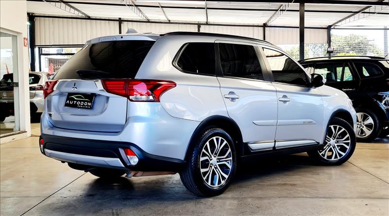 MITSUBISHI OUTLANDER 2.0 16V MITSUBISHI OUTLANDER 2.0 16V