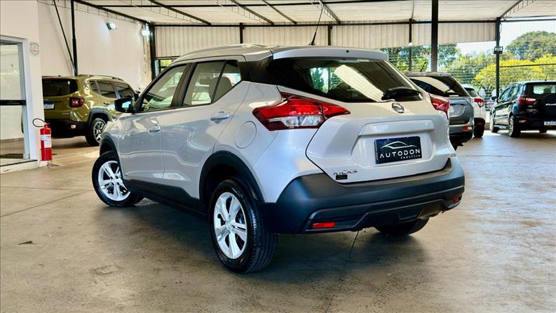 NISSAN KICKS 1.6 16vstart S Direct NISSAN KICKS 1.6 16vstart S Direct