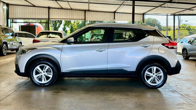 NISSAN KICKS 1.6 16vstart S Direct NISSAN KICKS 1.6 16vstart S Direct