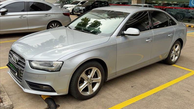 AUDI A4 1.8 TFSI Ambiente