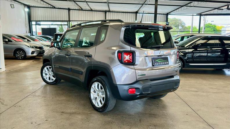 JEEP RENEGADE 2.0 16V Turbo Sport 4X4 JEEP RENEGADE 2.0 16V Turbo Sport 4X4