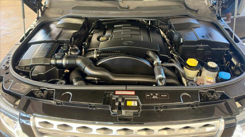 LAND ROVER DISCOVERY 4 3.0 HSE 4X4 V6 24V Bi-turbo