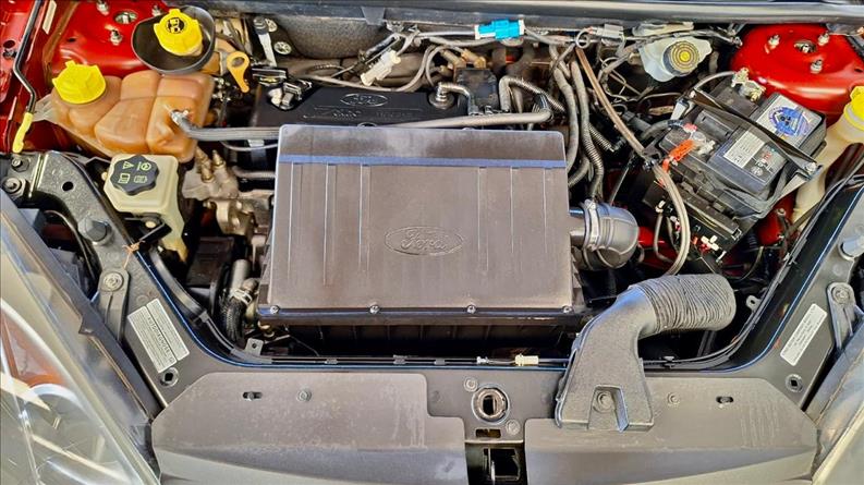 FORD FIESTA 1.6 Rocam SE 8V