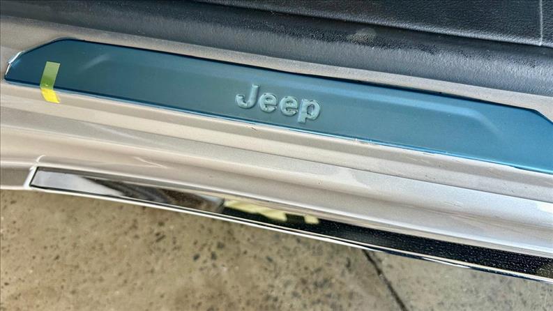 JEEP COMMANDER 1.3 T270 Turbo Overland