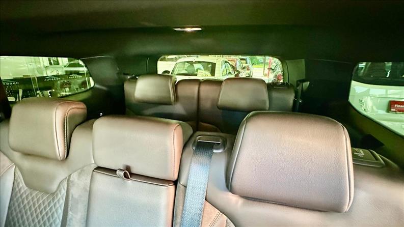 JEEP COMMANDER 1.3 T270 Turbo Overland