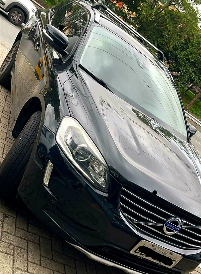 VOLVO XC60 2.0 T5 Momentum VOLVO XC60 2.0 T5 Momentum
