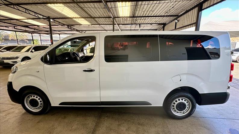 PEUGEOT EXPERT 1.5 Bluehdi Vitre