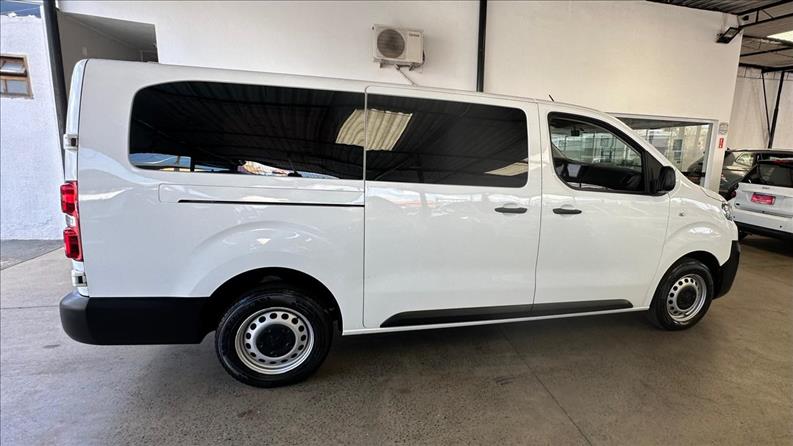 PEUGEOT EXPERT 1.5 Bluehdi Vitre