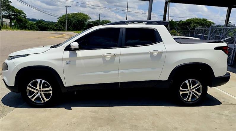 FIAT TORO 2.0 16V Turbo Freedom 4WD AT9 FIAT TORO 2.0 16V Turbo Freedom 4WD AT9
