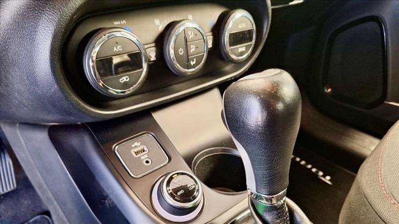 FIAT TORO 2.0 16V Turbo Freedom 4WD AT9 FIAT TORO 2.0 16V Turbo Freedom 4WD AT9