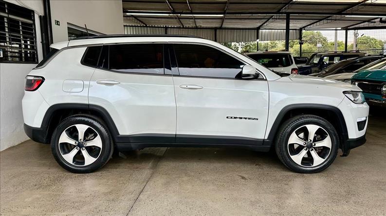 Jeep Compass Longitude 2.0 4X2 Flex 16V Aut. - foto 9