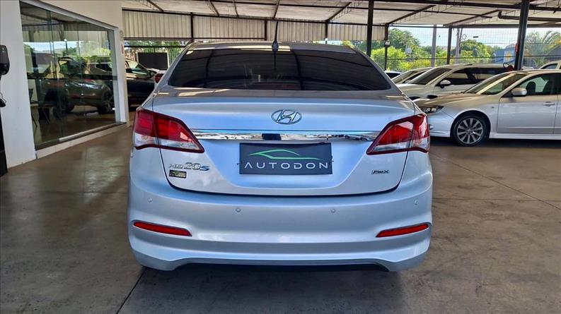 HYUNDAI HB20S 1.6 Comfort Style 16V HYUNDAI HB20S 1.6 Comfort Style 16V