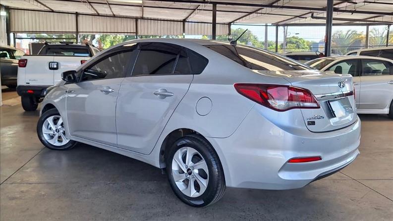 HYUNDAI HB20S 1.6 Comfort Style 16V HYUNDAI HB20S 1.6 Comfort Style 16V