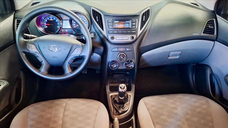 HYUNDAI HB20S 1.6 Comfort Style 16V HYUNDAI HB20S 1.6 Comfort Style 16V