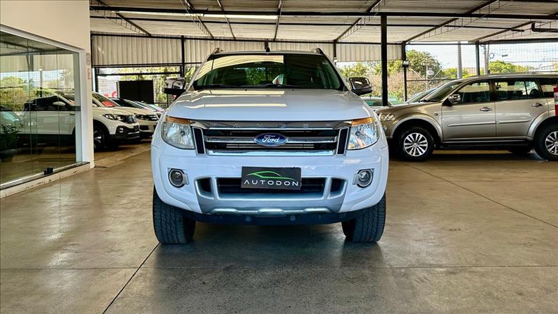 FORD RANGER 3.2 Limited 4X4 CD 20V FORD RANGER 3.2 Limited 4X4 CD 20V