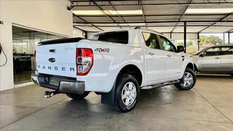 FORD RANGER 3.2 Limited 4X4 CD 20V FORD RANGER 3.2 Limited 4X4 CD 20V