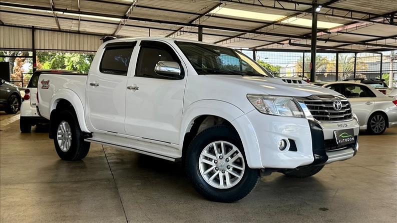 TOYOTA HILUX 3.0 SRV 4X4 CD 16V Turbo Intercooler