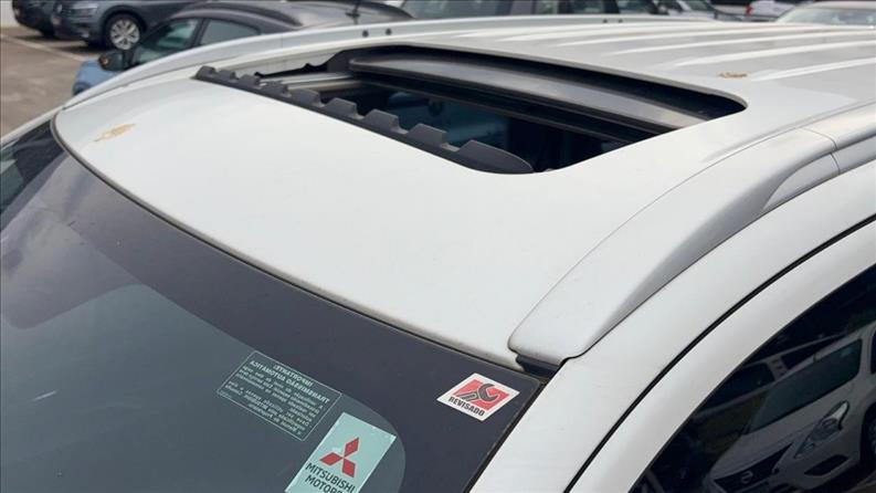 MITSUBISHI OUTLANDER 2.0 Comfort 16V