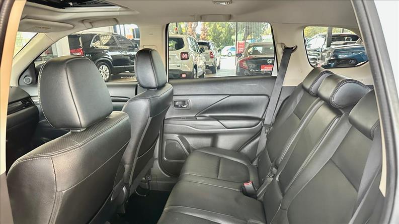 MITSUBISHI OUTLANDER 2.0 Comfort 16V
