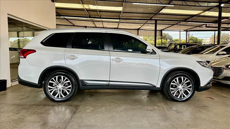 MITSUBISHI OUTLANDER 2.0 Comfort 16V