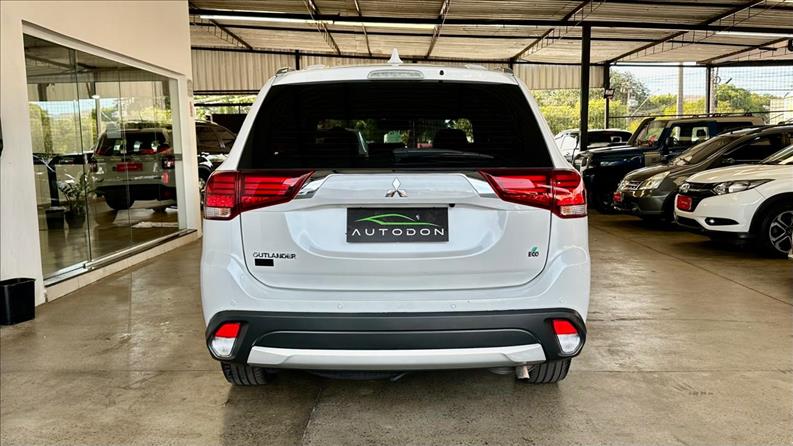 MITSUBISHI OUTLANDER 2.0 Comfort 16V
