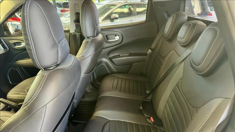 FIAT TORO 1.3 Turbo 270 Freedom FIAT TORO 1.3 Turbo 270 Freedom