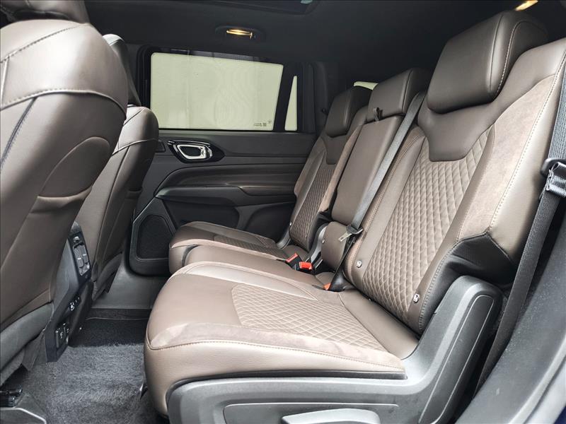 Jeep-COMMANDER-1.3 T270 Turbo Overland