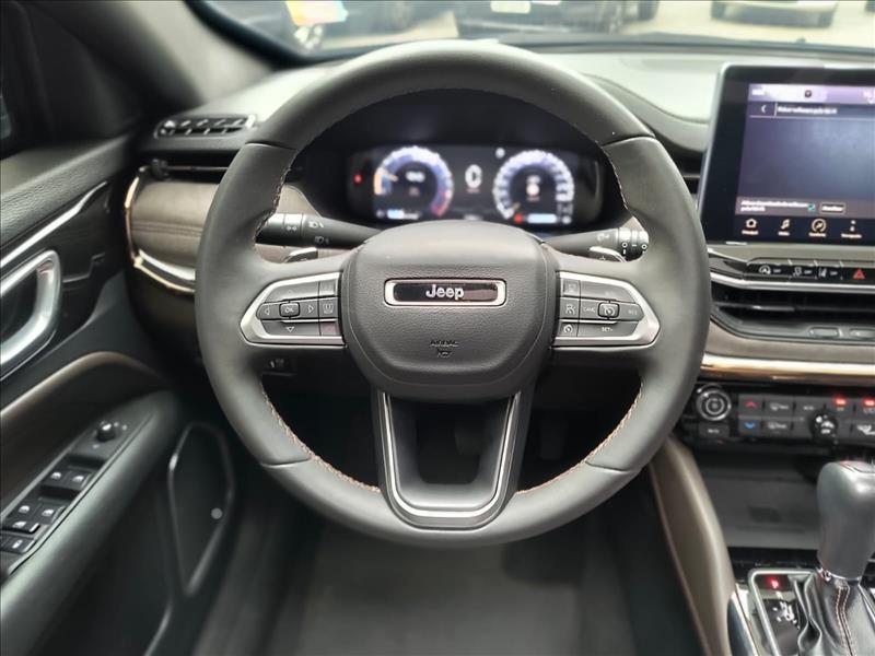 Jeep-COMMANDER-1.3 T270 Turbo Overland